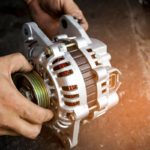 Milyen alkatrészekre kell figyelni, ha 12V villanymotort javítunk?